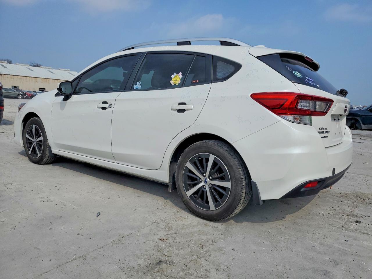 2021 Subaru Impreza Premium - zdjęcie 2
