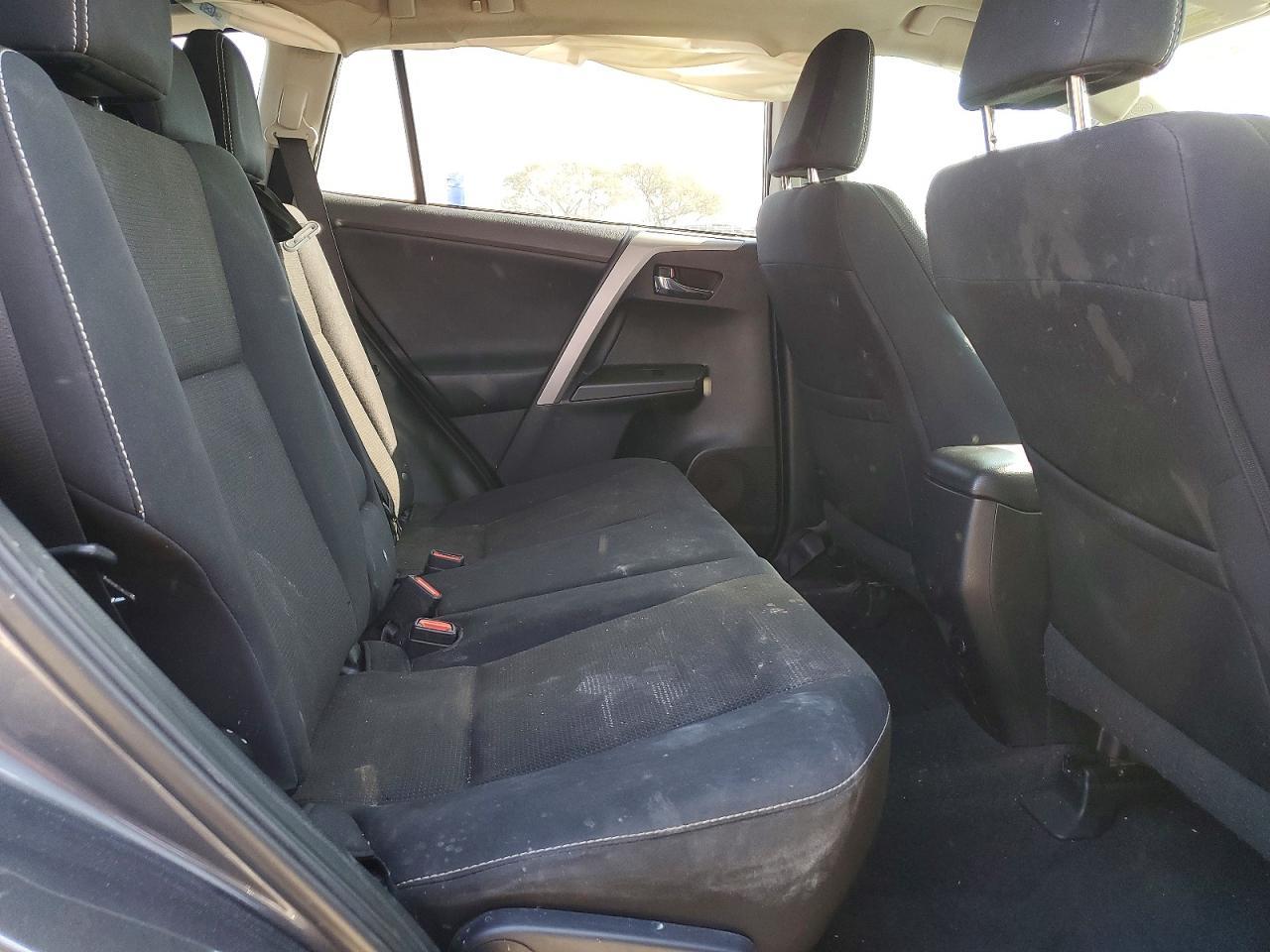 2016 Toyota Rav4 Xle - zdjęcie 10