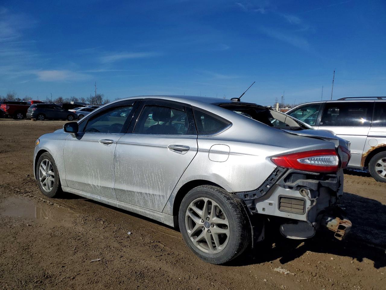 2013 Ford Fusion Se - zdjęcie 2