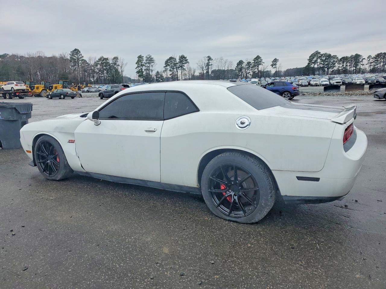 2013 Dodge Challenger Srt-8 - zdjęcie 2