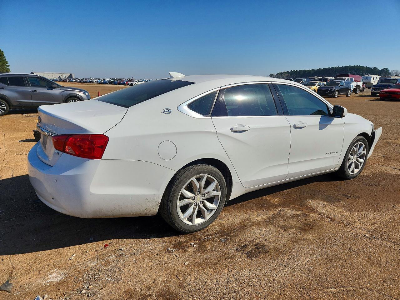 2016 Chevrolet Impala Lt - zdjęcie 3