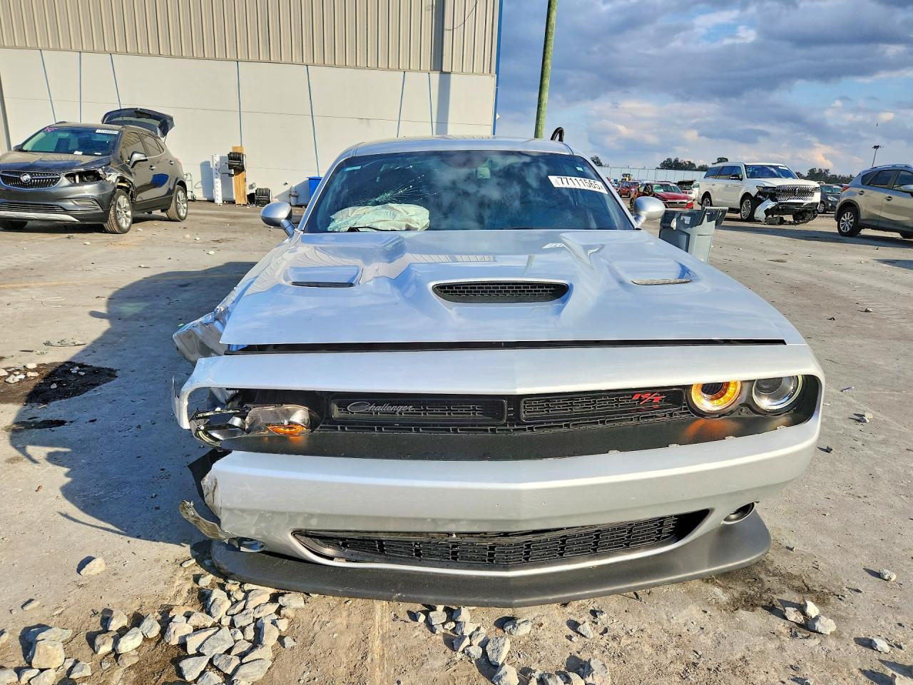 2021 Dodge Challenger R - zdjęcie 5