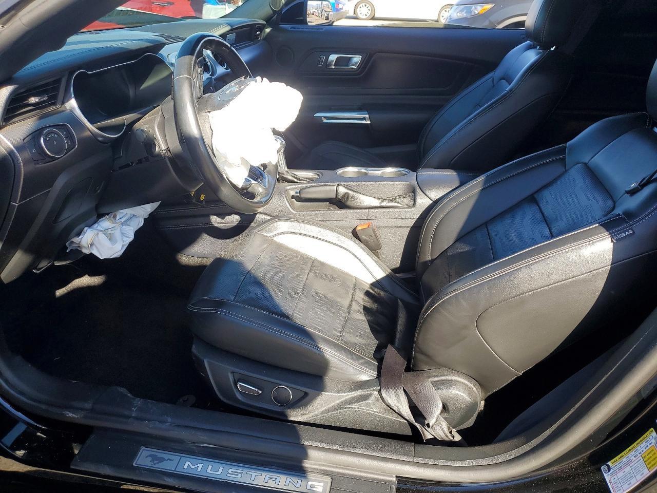 2018 Ford Mustang - zdjęcie 7