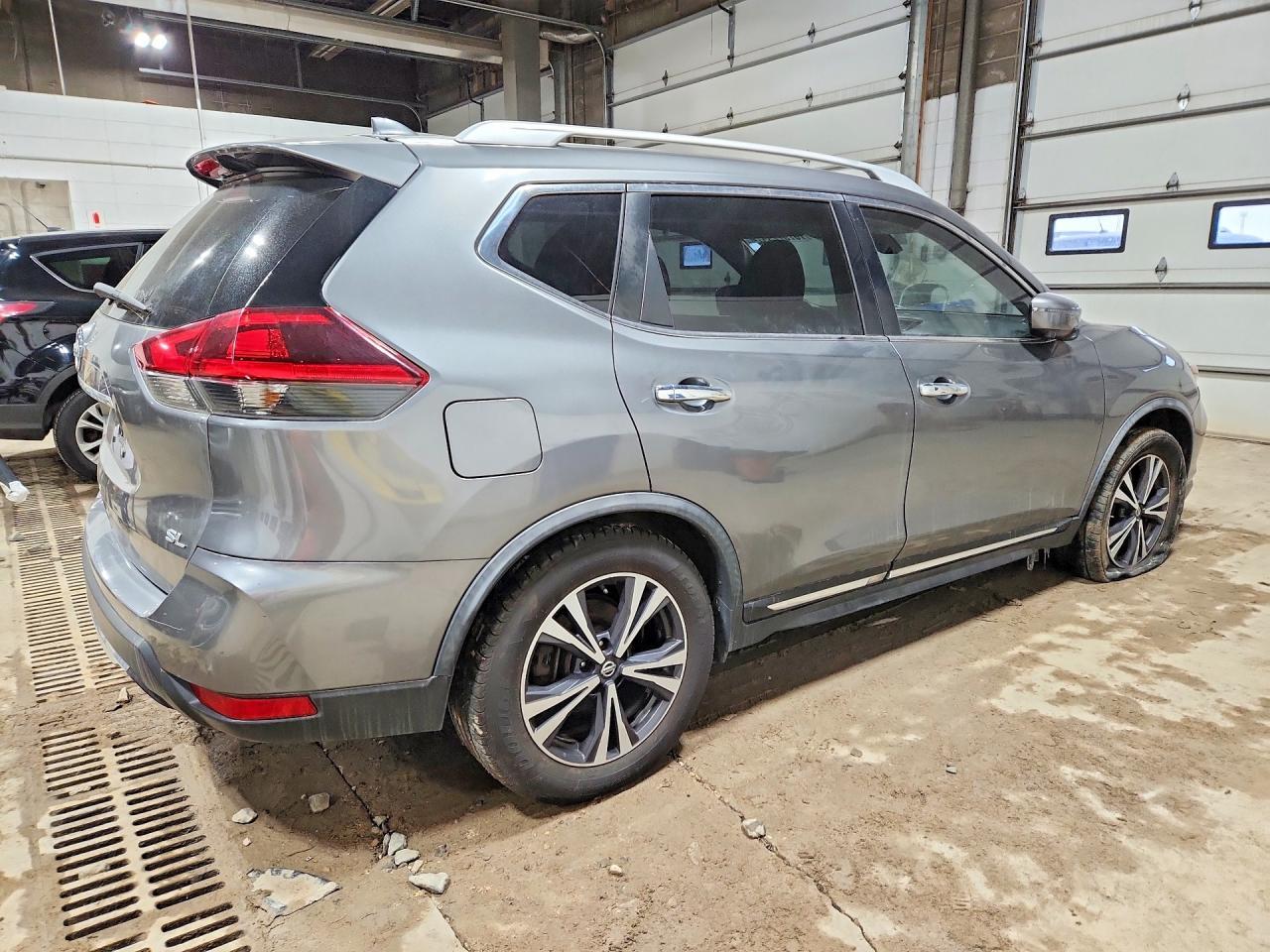 2018 Nissan Rogue Sl - zdjęcie 3