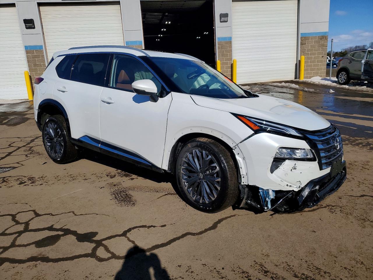 2026 Nissan Rogue Platinum - zdjęcie 4