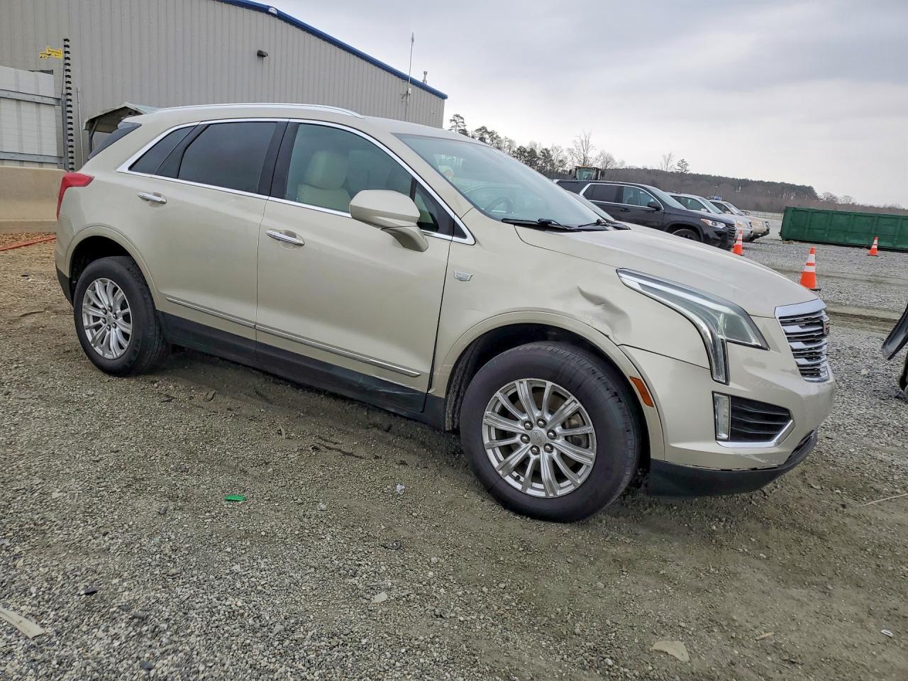 2017 Cadillac Xt5 - zdjęcie 4