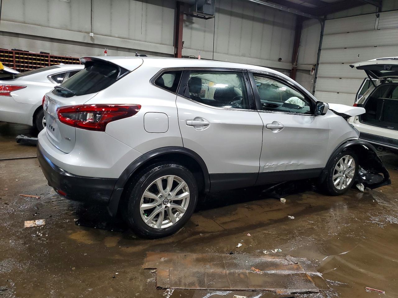 2021 Nissan Rogue Sport S - zdjęcie 3