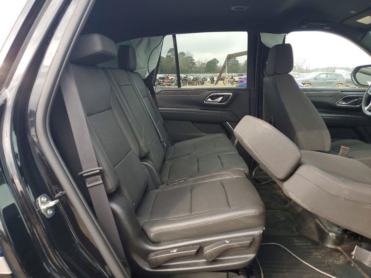 2023 Chevrolet Tahoe C1500 - zdjęcie 11