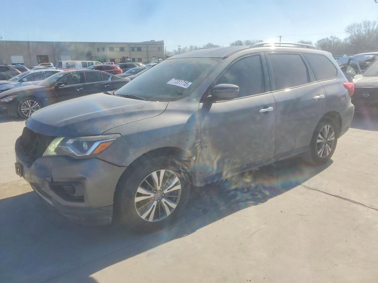 2018 Nissan Pathfinder S - zdjęcie główne