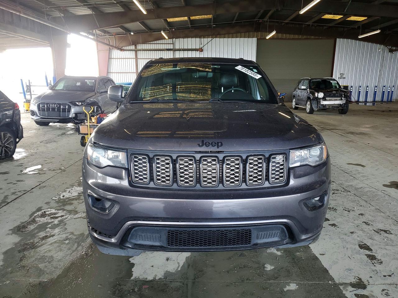 2018 Jeep Grand Cherokee Laredo - zdjęcie 5