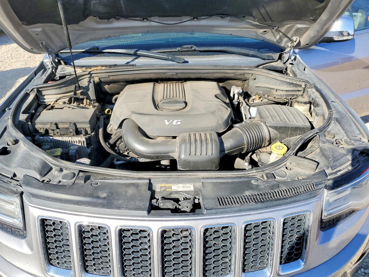 2014 Jeep Grand Cherokee Overland - zdjęcie 12