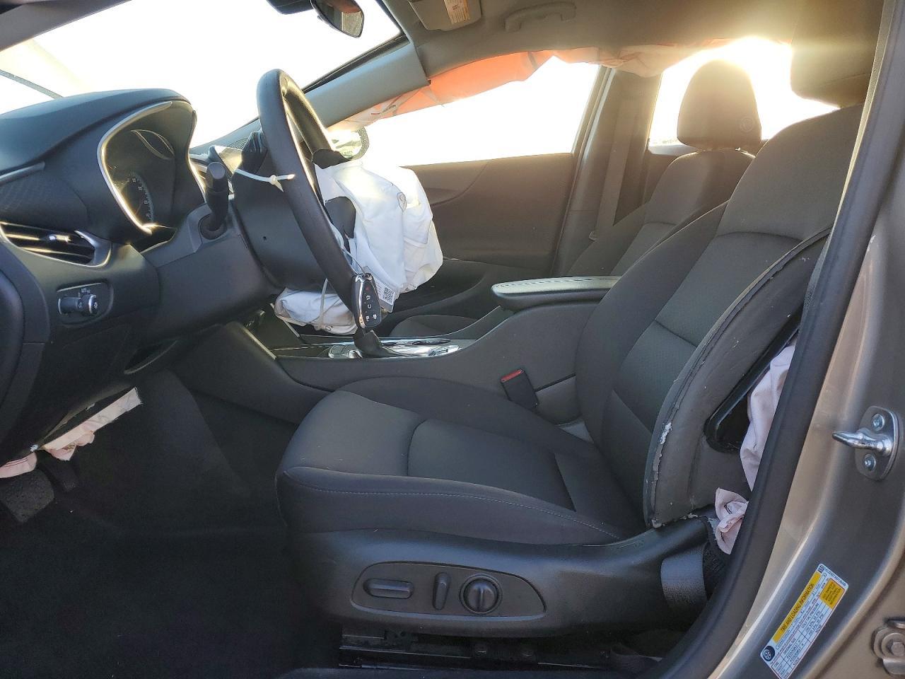 2025 Chevrolet Malibu Lt - zdjęcie 7