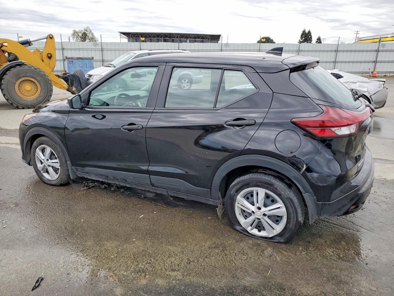 2024 Nissan Kicks S - zdjęcie 2