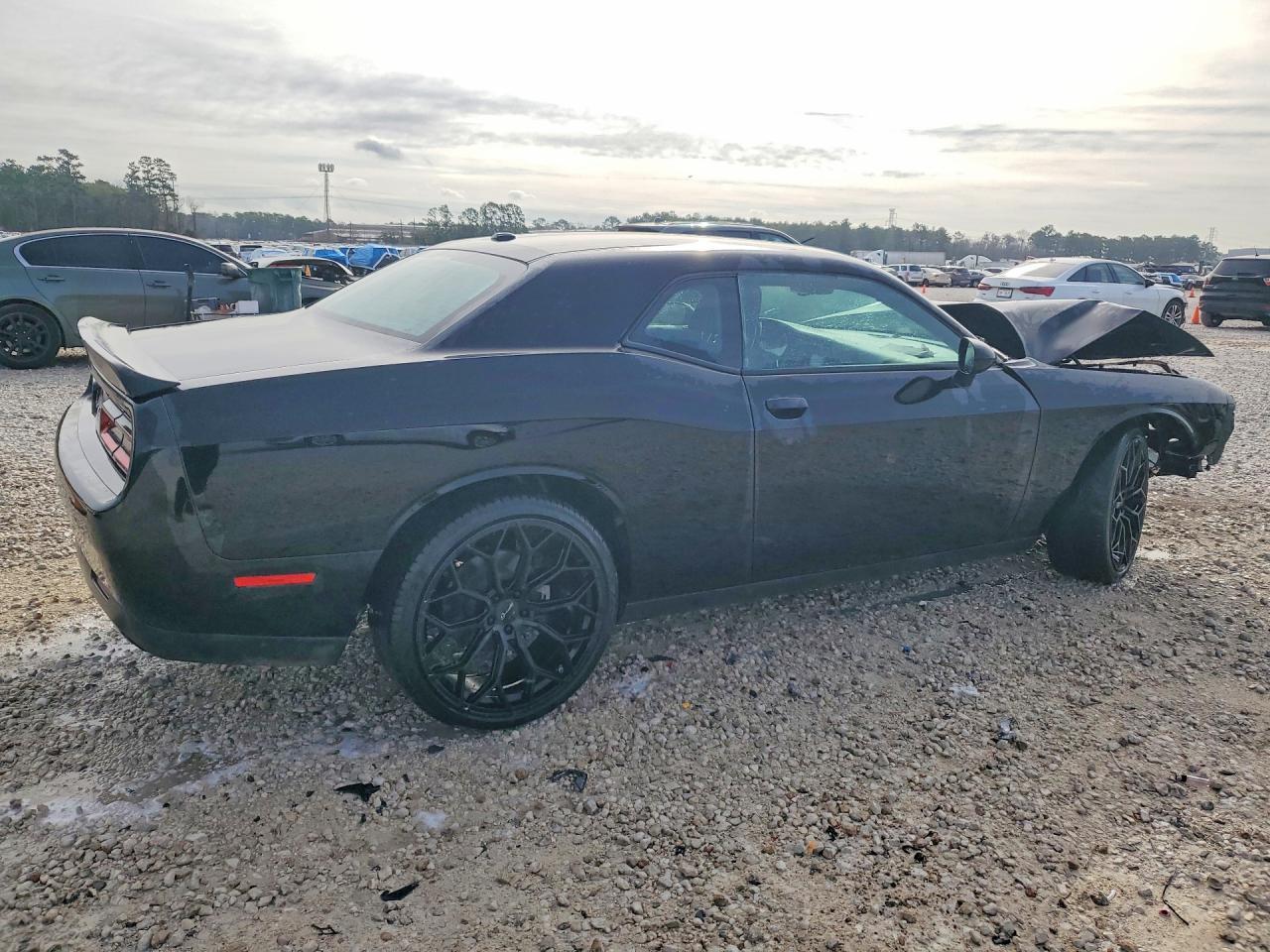 2023 Dodge Challenger Sxt - zdjęcie 3