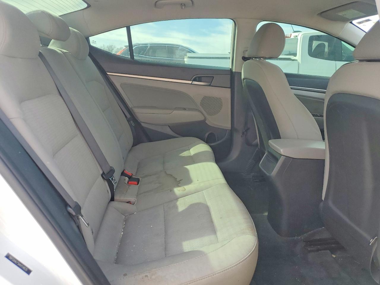 2017 Hyundai Elantra Se - zdjęcie 10