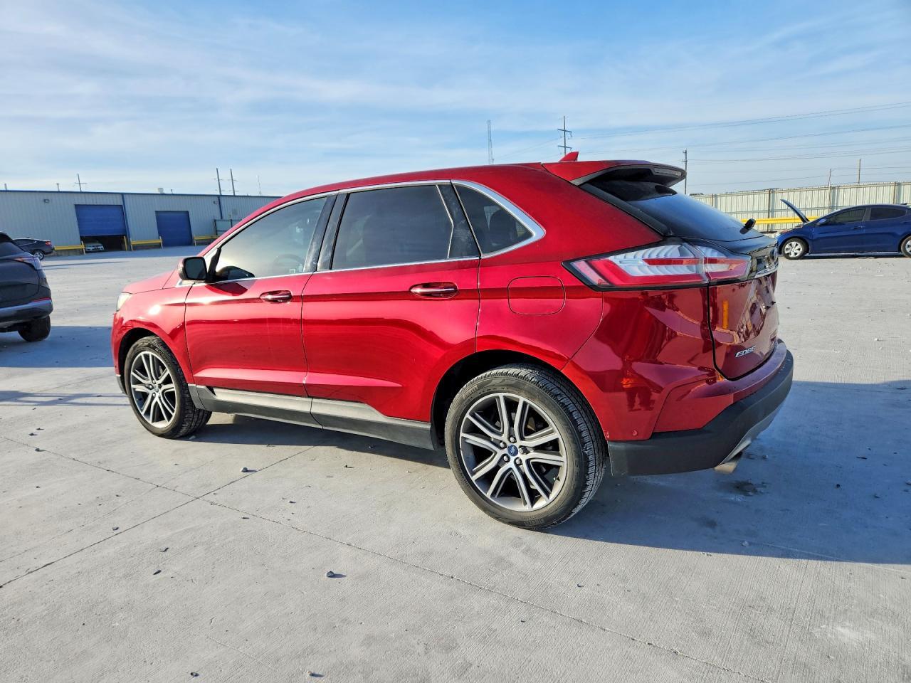 2019 Ford Edge Titanium - zdjęcie 2
