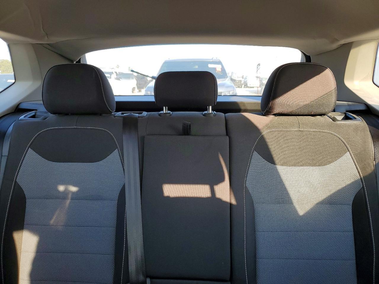 2025 Volkswagen Taos S - zdjęcie 10