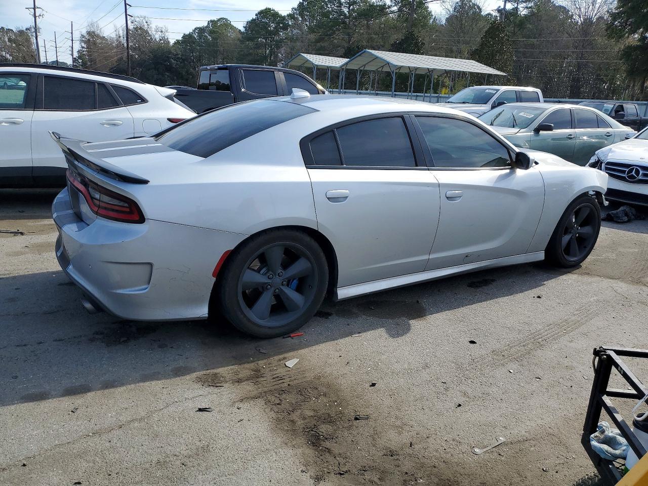 2019 Dodge Charger Scat Pack - zdjęcie 3