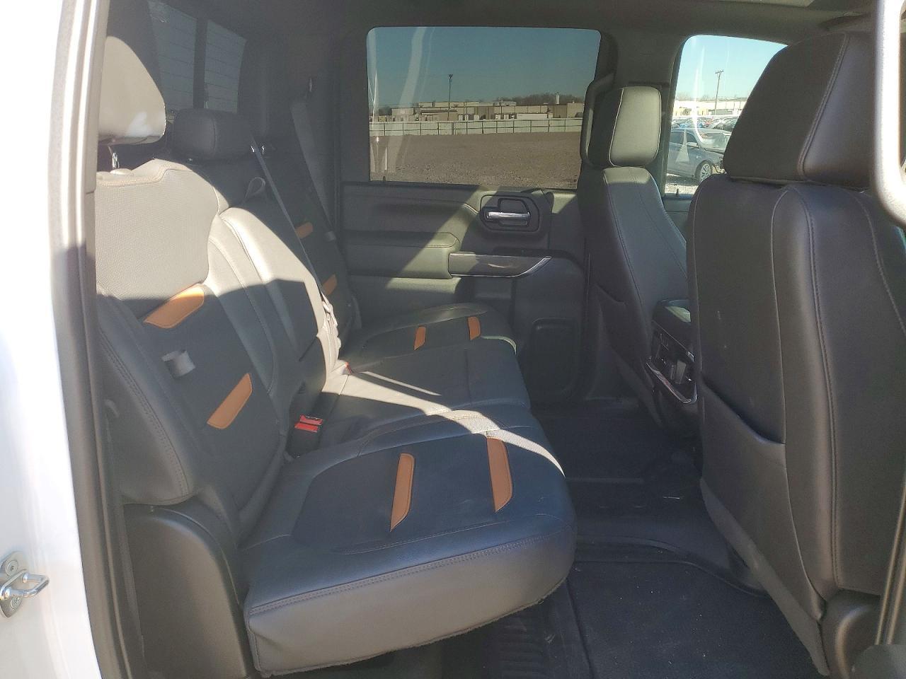 2023 GMC Sierra K2500 At4 - zdjęcie 10
