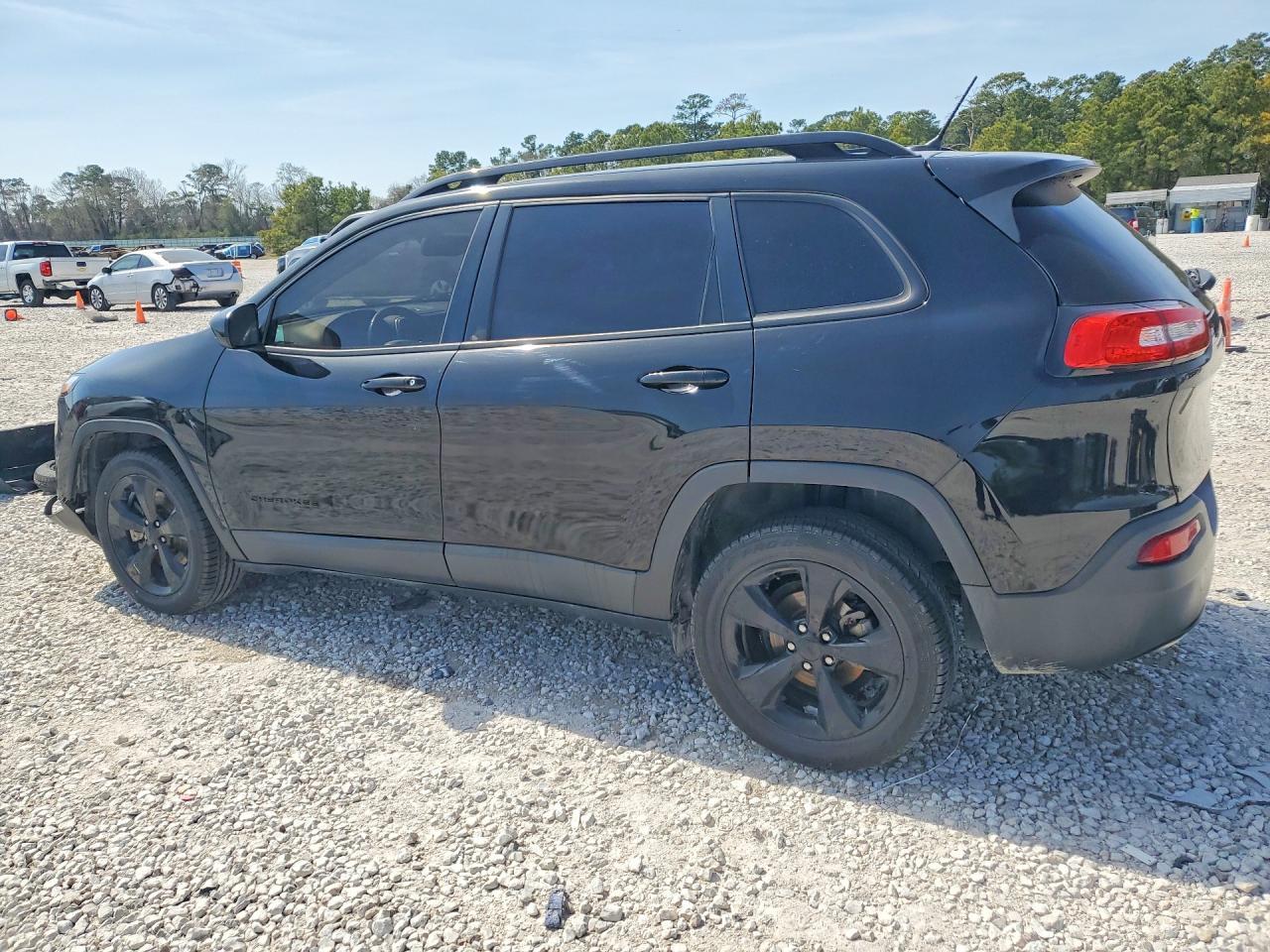 2018 Jeep Cherokee Latitude - zdjęcie 2
