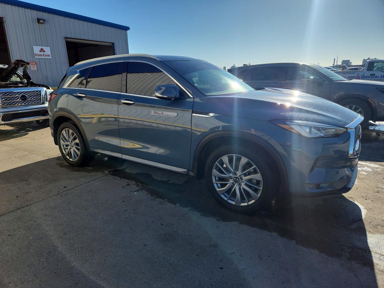 2023 Infiniti Qx50 Luxe - zdjęcie 4