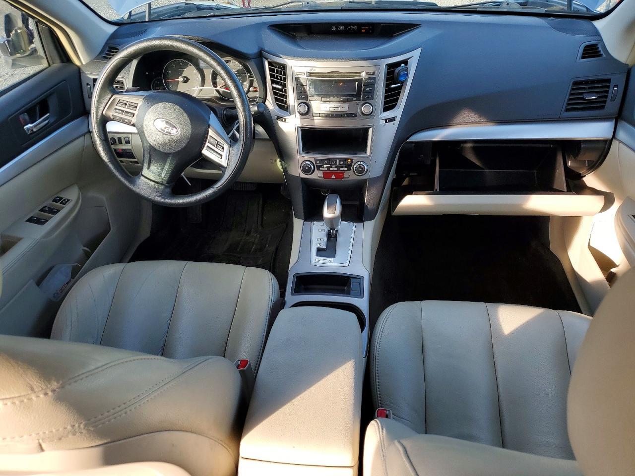 2014 Subaru Outback 2.5I - zdjęcie 8