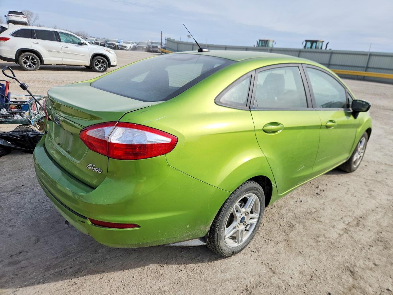 2019 Ford Fiesta Se - zdjęcie 3