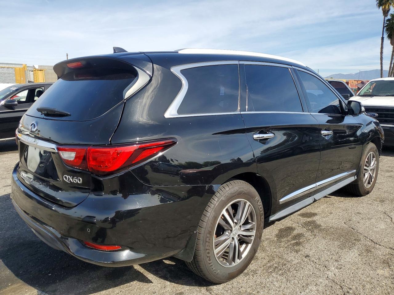 2018 Infinity Qx60 Base - zdjęcie 3