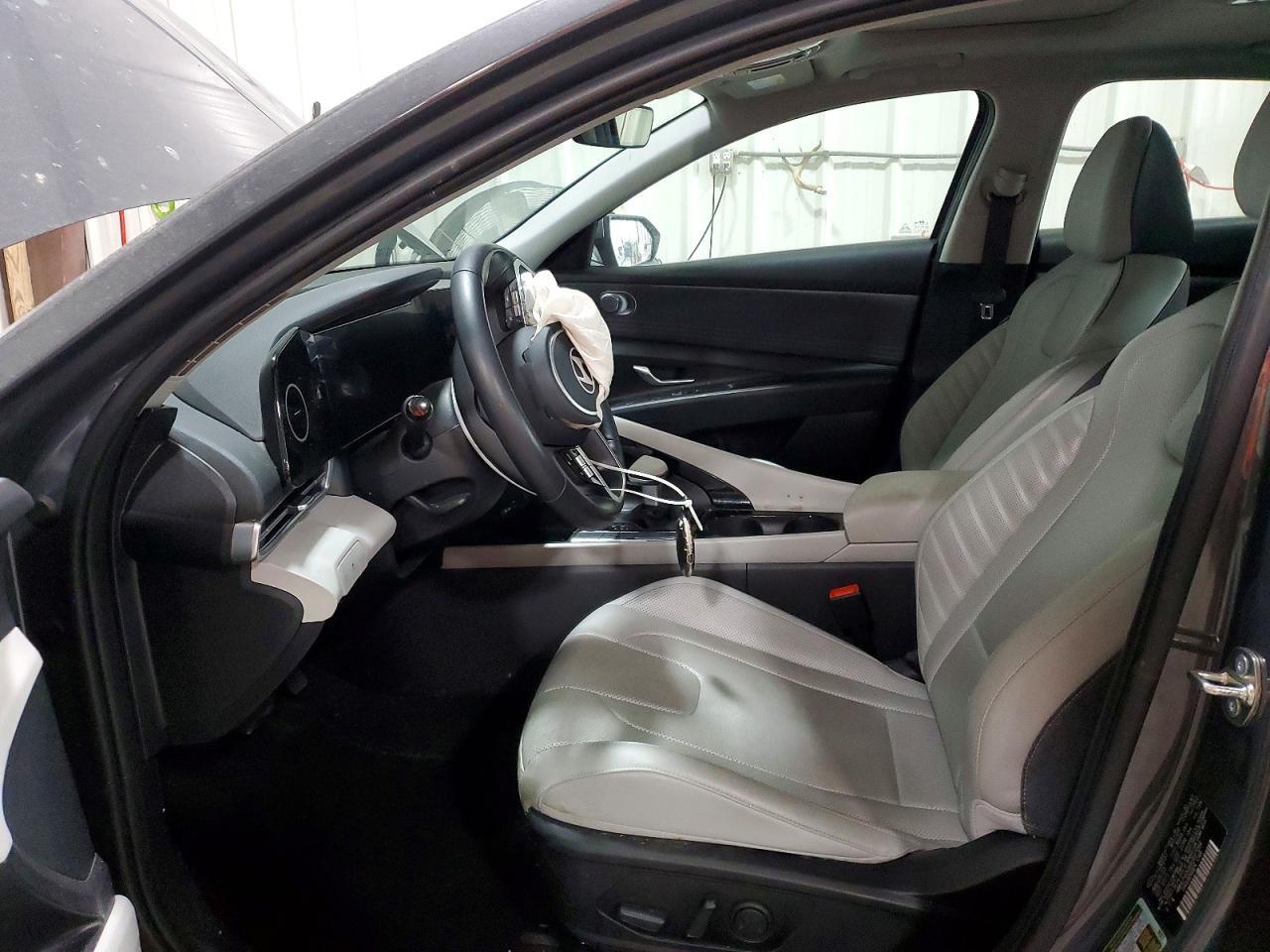 2024 Hyundai Elantra Limited - zdjęcie 7