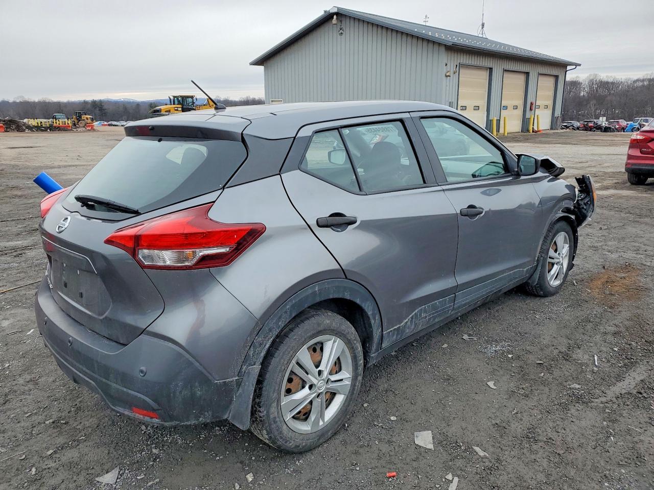 2020 Nissan Kicks S - zdjęcie 3