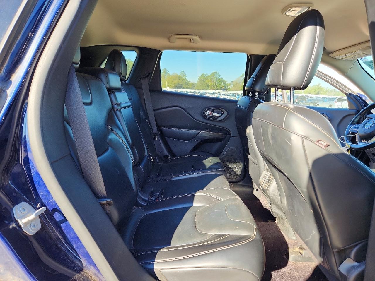 2016 Jeep Cherokee Limited - zdjęcie 11