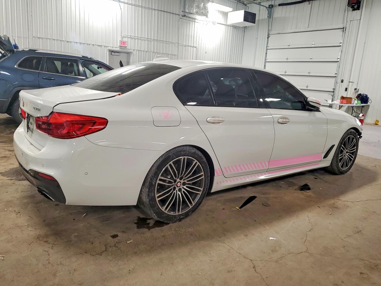 2019 BMW 530 I - zdjęcie 3