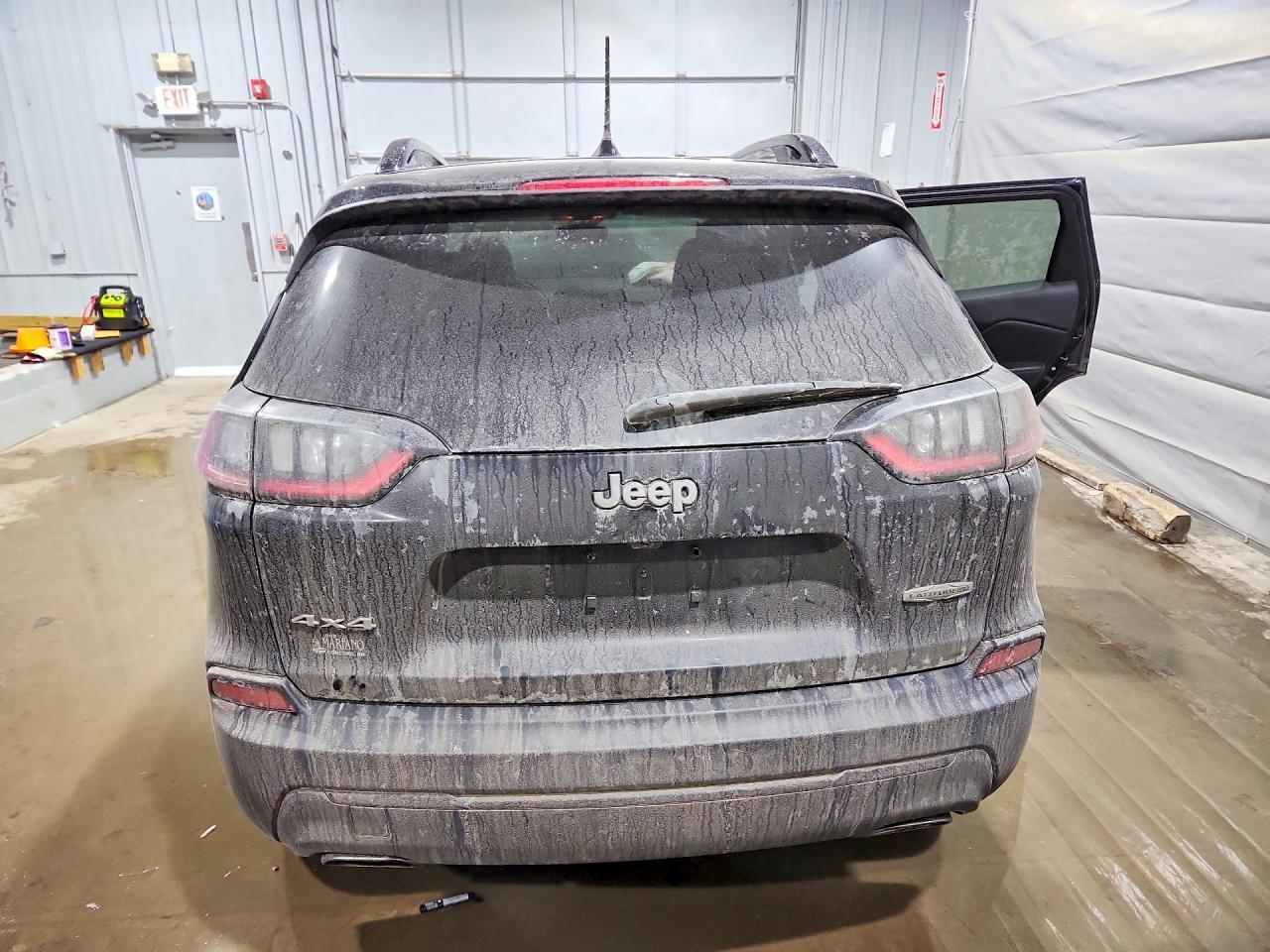 2022 Jeep Cherokee Latitude Lux - zdjęcie 6