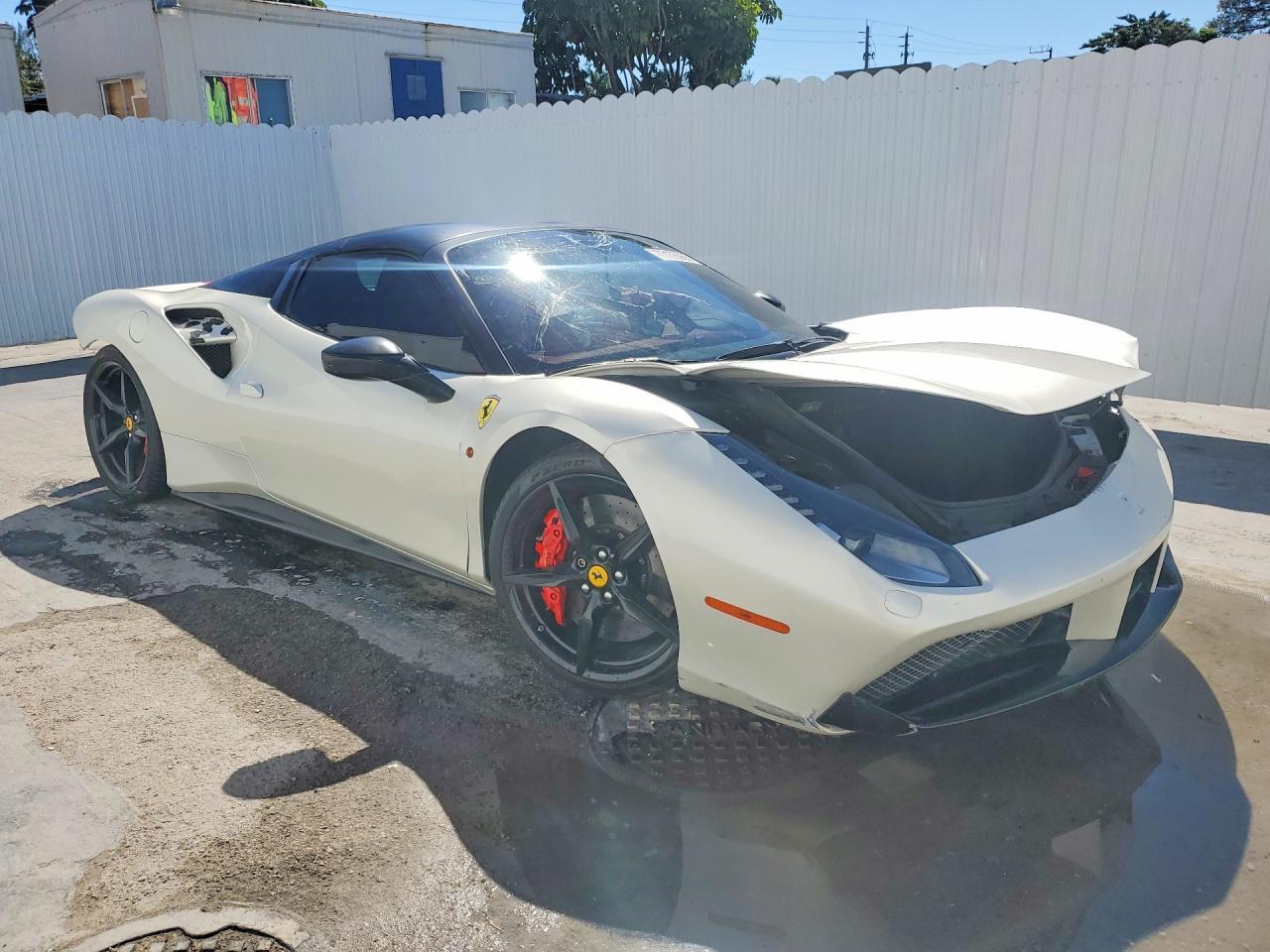2018 Ferrari 488 Spider - zdjęcie 4