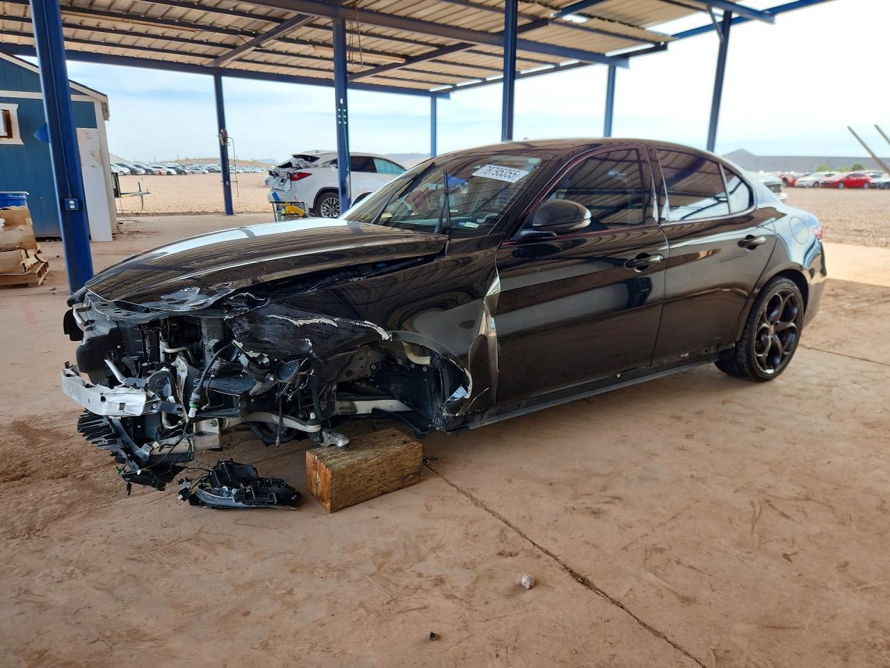 2019 Alfa Romeo Giulia - zdjęcie główne