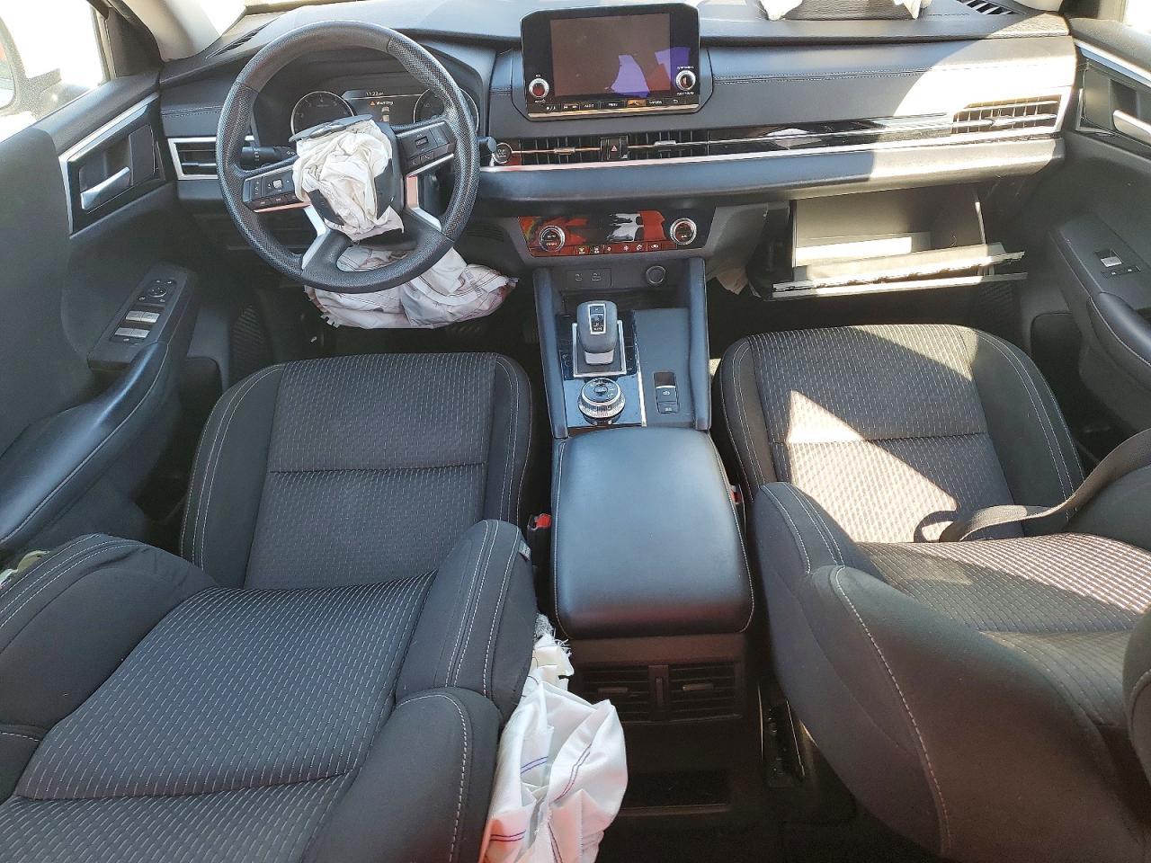 2022 Mitsubishi Outlander Es - zdjęcie 8