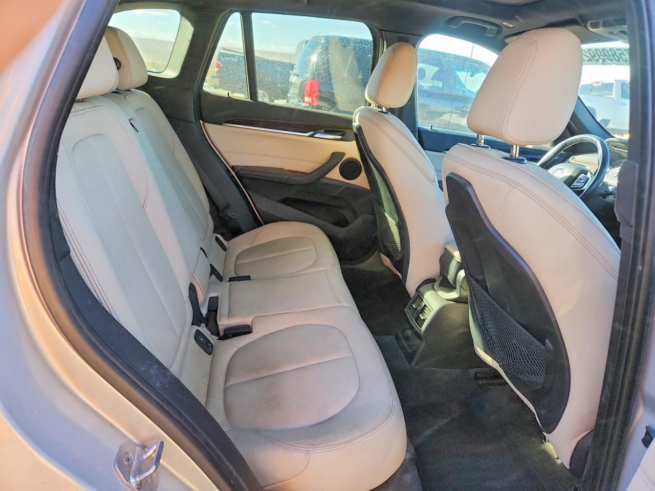 2017 BMW X1 xDrive28I - zdjęcie 10