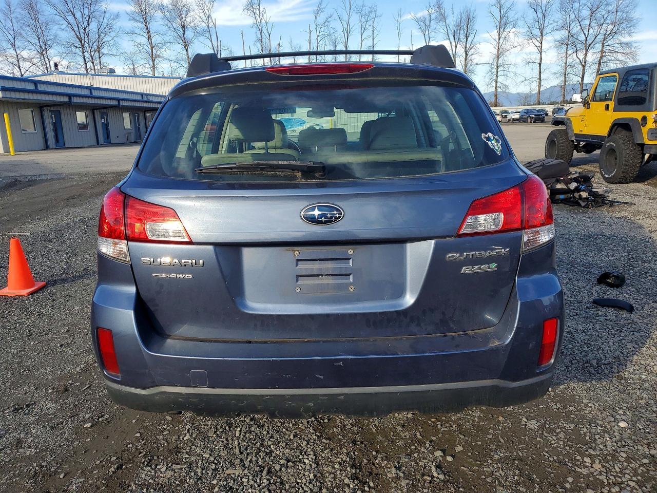 2014 Subaru Outback 2.5I - zdjęcie 6