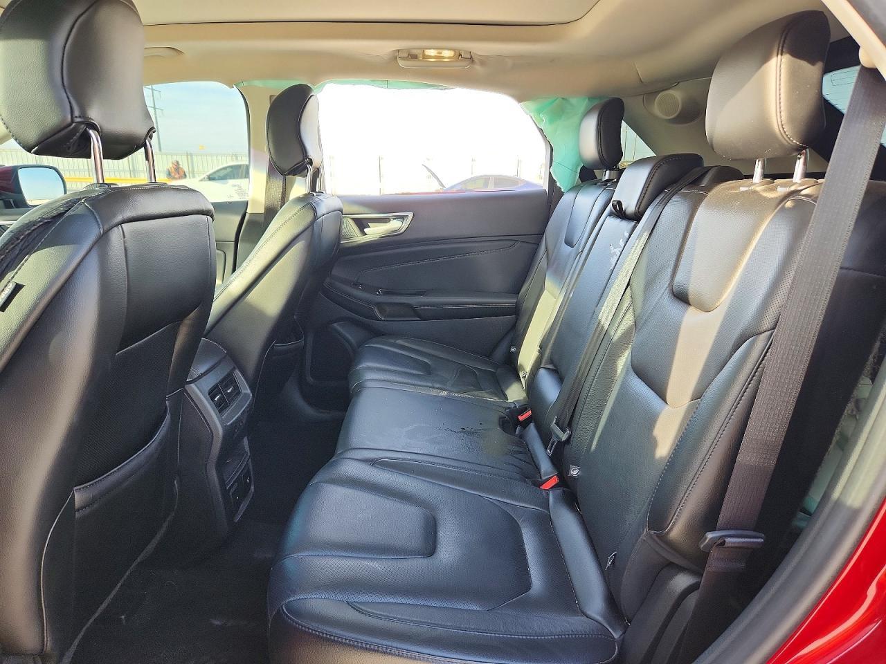2019 Ford Edge Titanium - zdjęcie 11