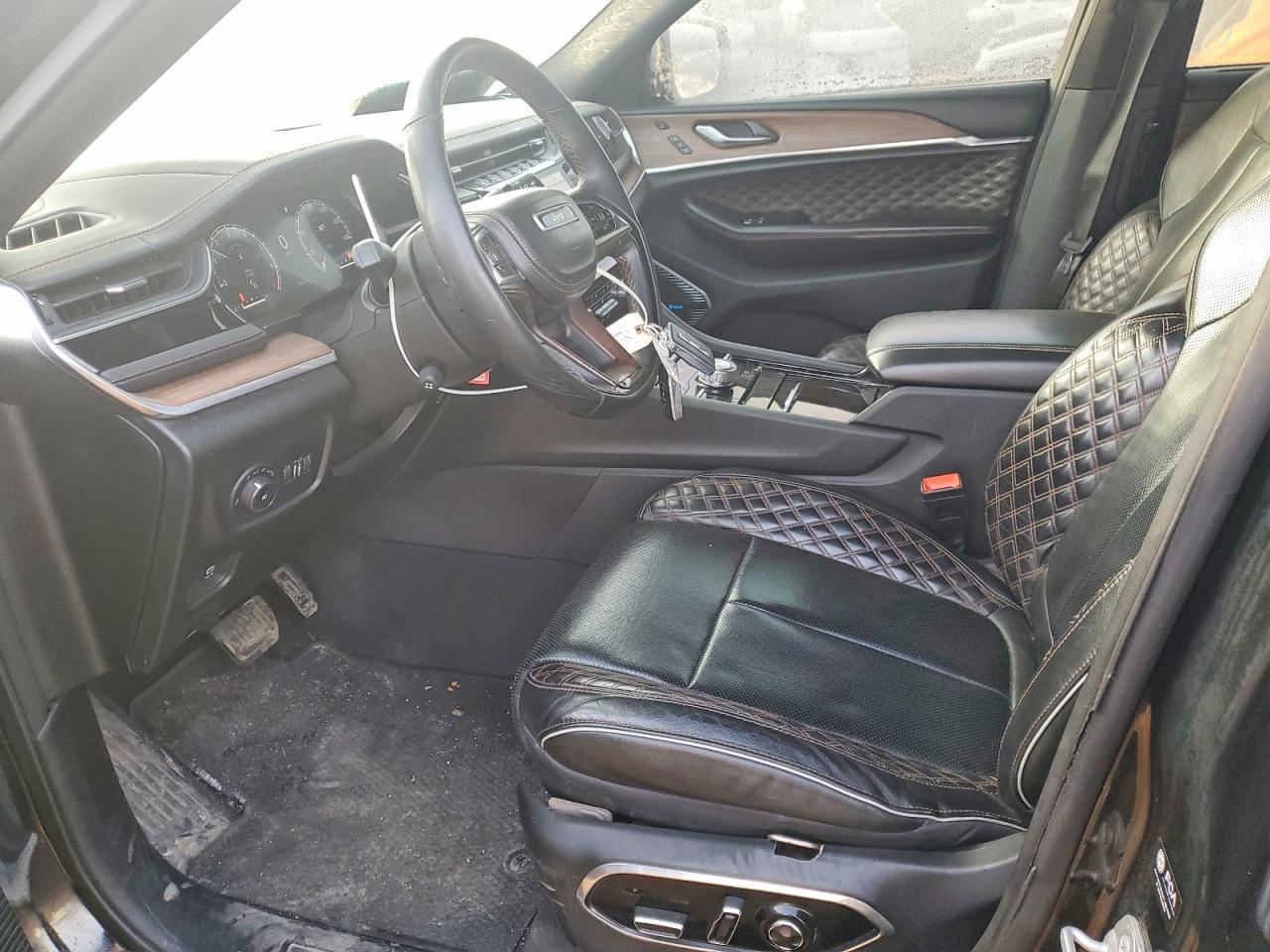 2023 Jeep Grand Cherokee Summit - zdjęcie 7