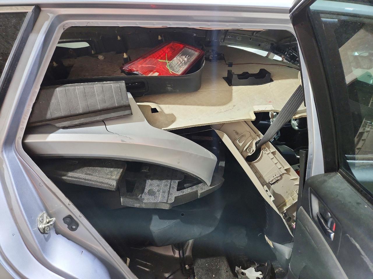 2014 Subaru Outback 2.5I Premium - zdjęcie 10
