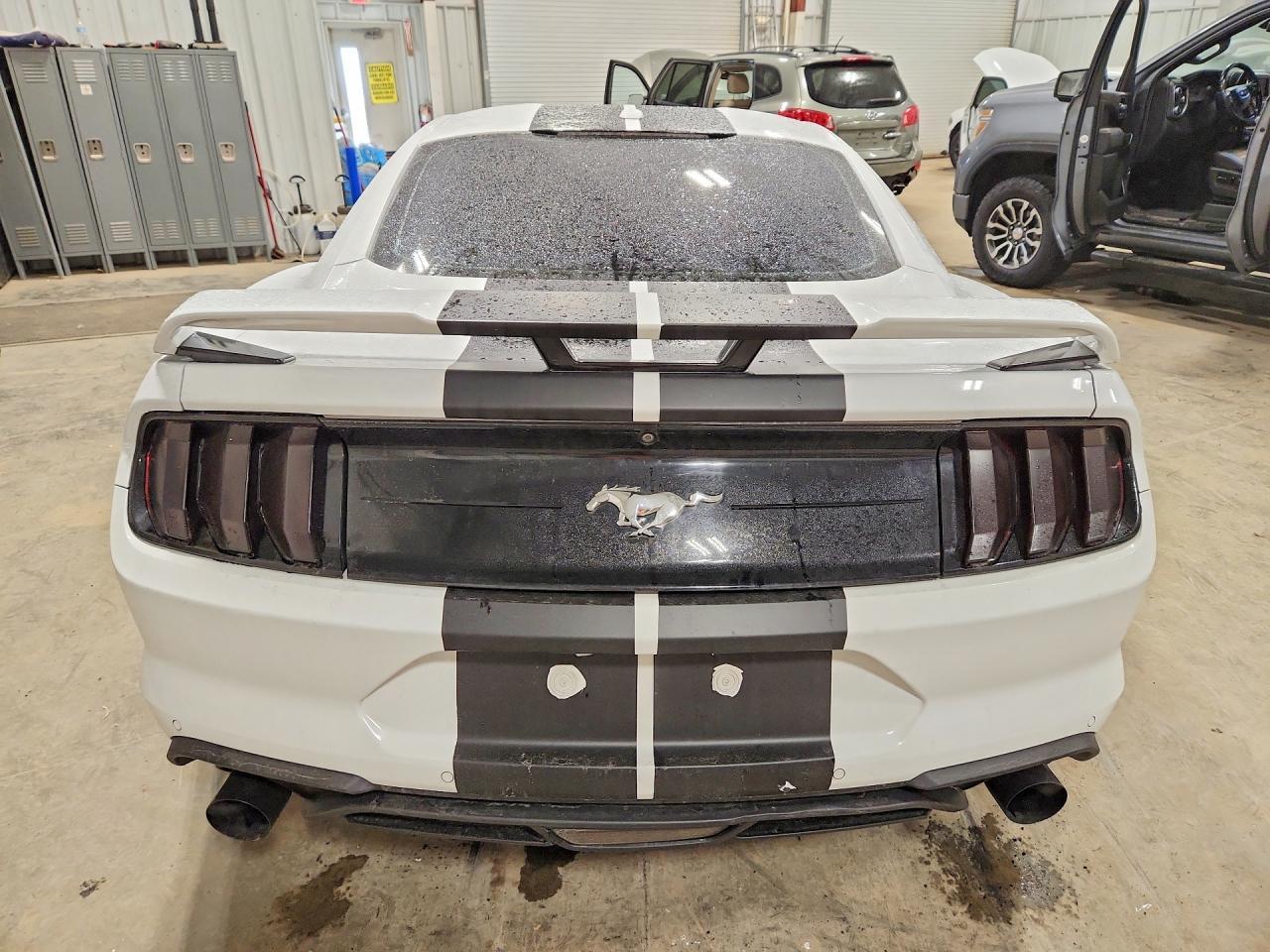 2018 Ford Mustang - zdjęcie 6