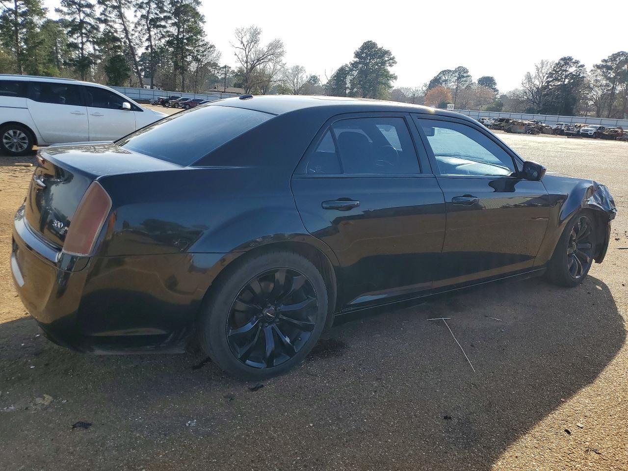 2014 Chrysler 300 S - zdjęcie 3