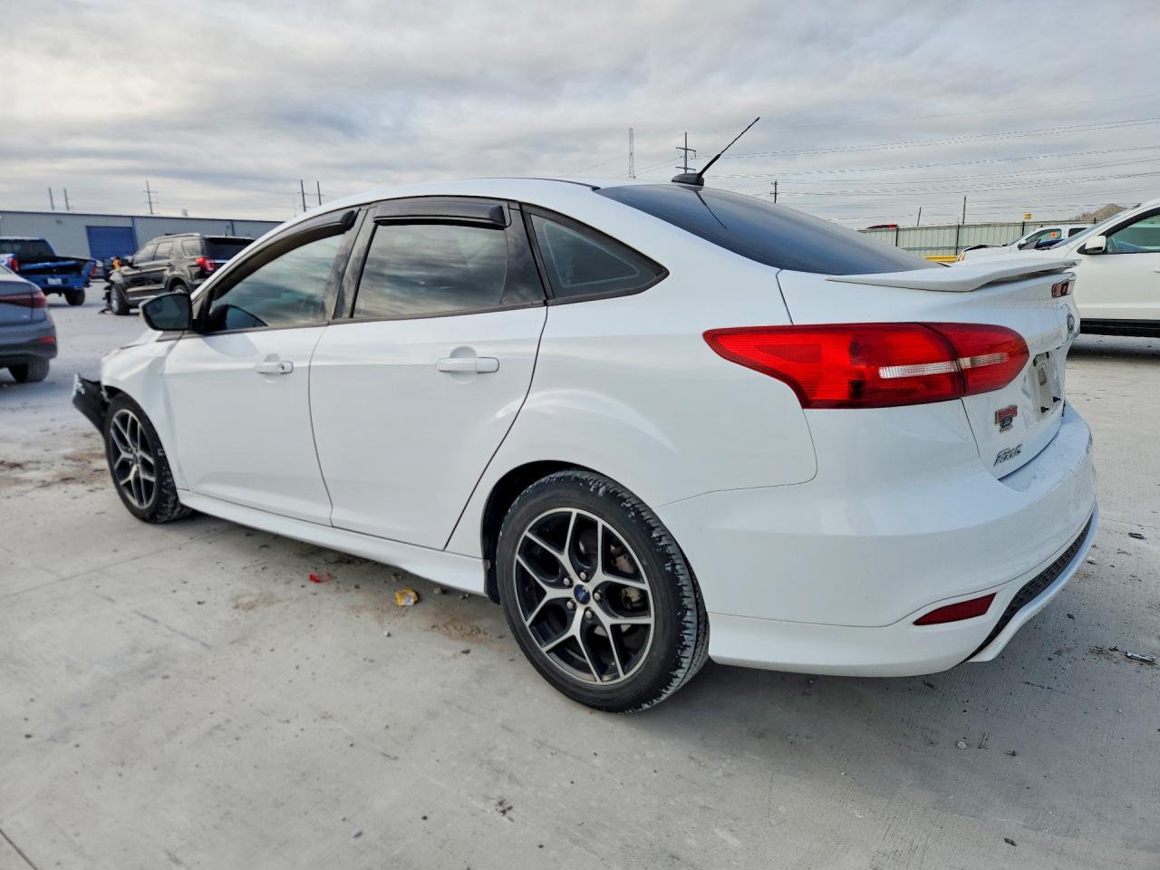 2016 Ford Focus Se - zdjęcie 2