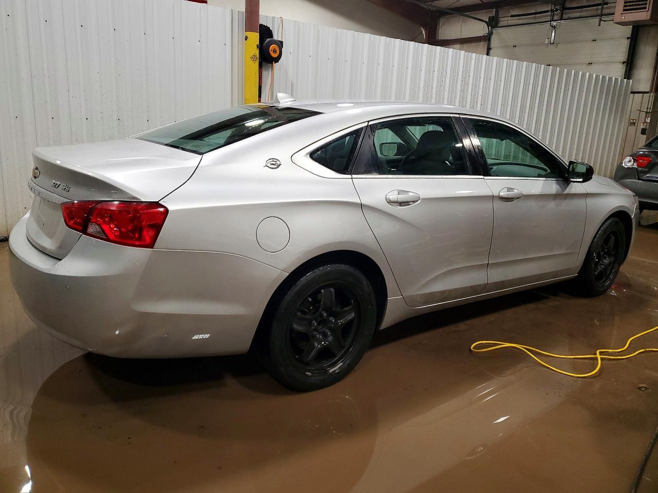 2014 Chevrolet Impala Ls - zdjęcie 3