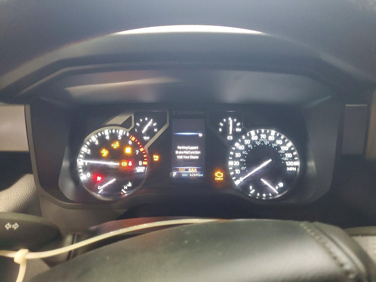 2024 Toyota Tundra Crewmax Sr - zdjęcie 9