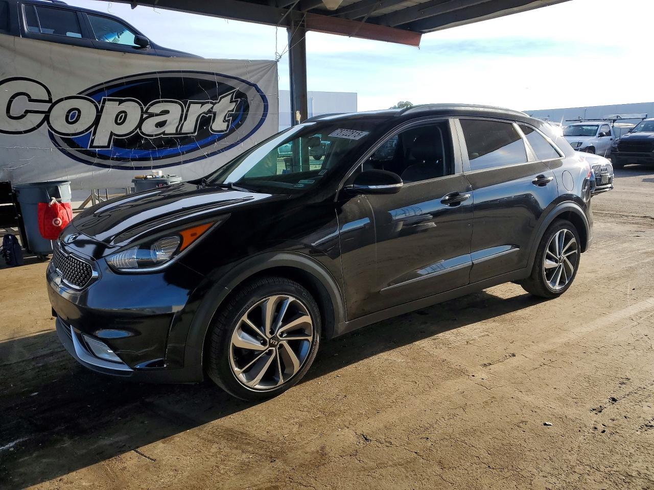 2017 Kia Niro Touring - zdjęcie główne