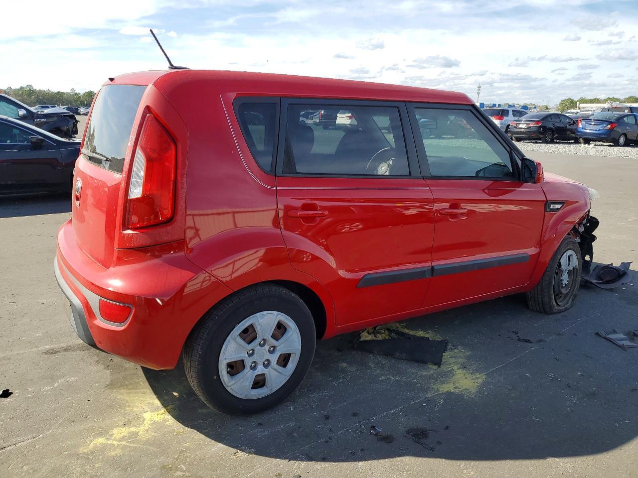 2013 Kia Soul Base - zdjęcie 3