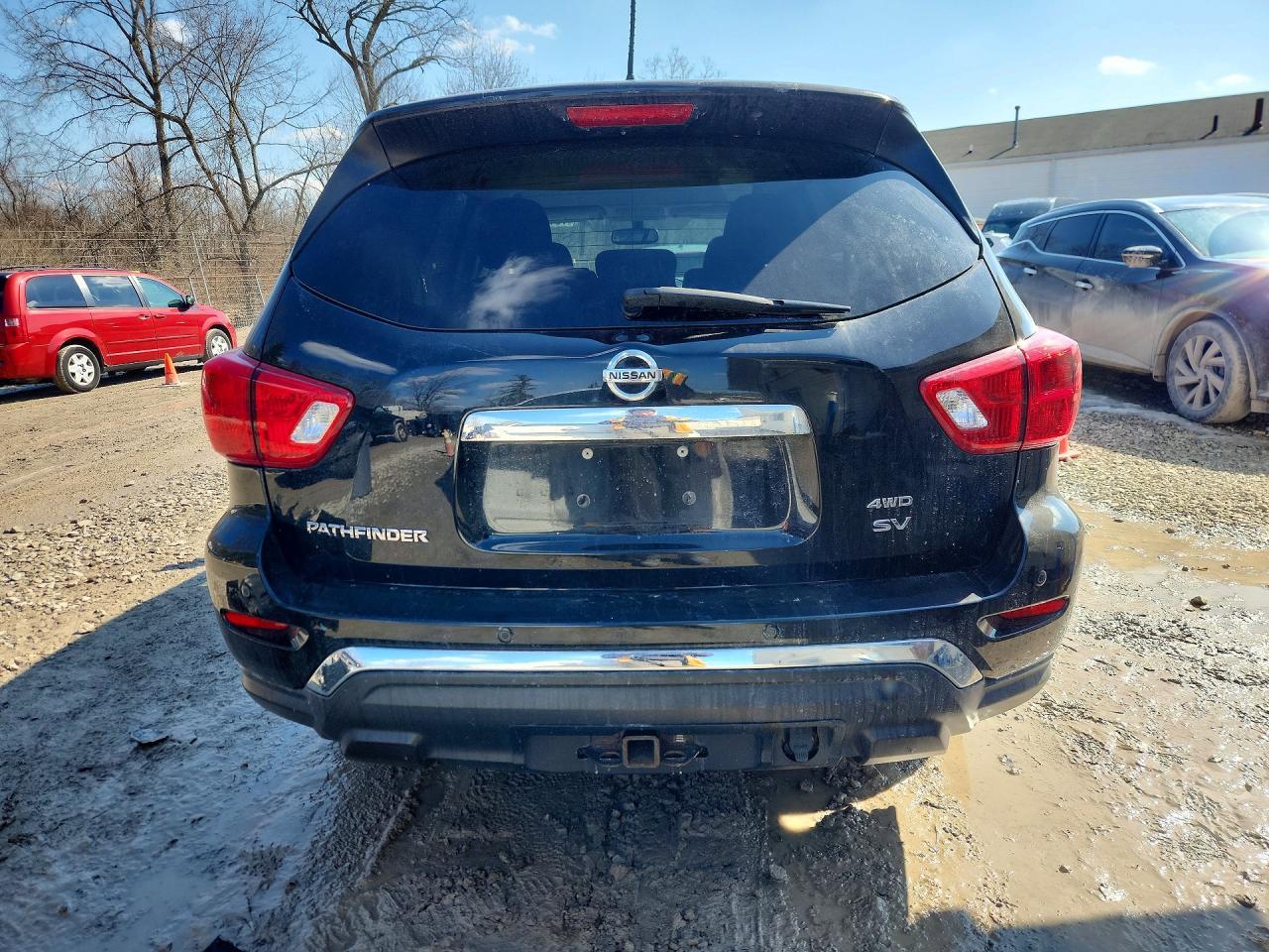 2018 Nissan Pathfinder Sv - zdjęcie 6