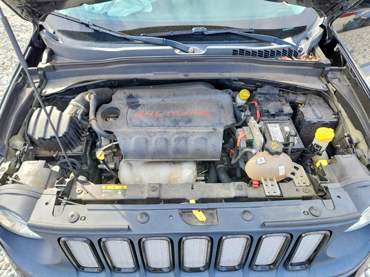 2017 Jeep Renegade Latitude - zdjęcie 12